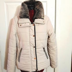 Gloria Vanderbilt Coat Puffer Tan Jacket Pockets Faux Fur Parka